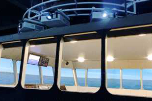 走进国际高水准仿真教室