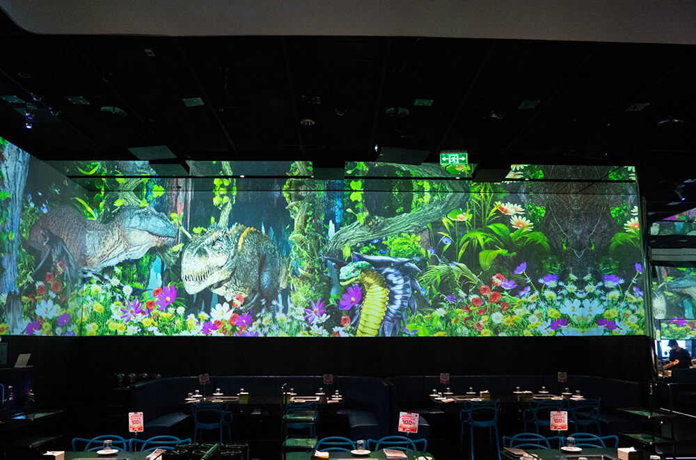 舌尖上的光影盛宴，索尼 3LCD 商用激光投影机营造沉浸式用餐环境